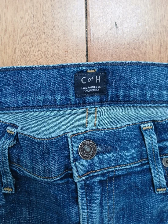 Citizens of Humanity Mid Wash Straight-Leg Jeans with Asymmetrical Hem - Picture 5 of 12